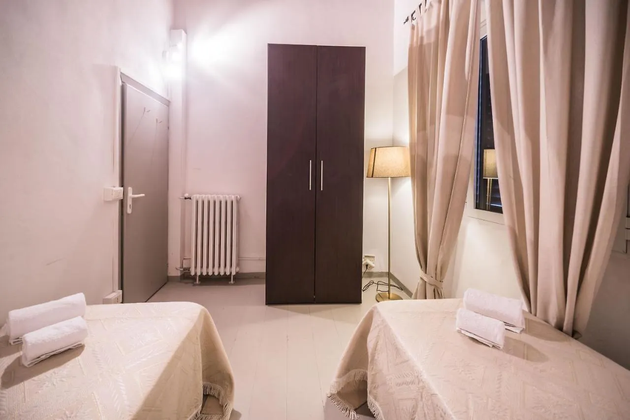 Hello Florence Aparthotel
