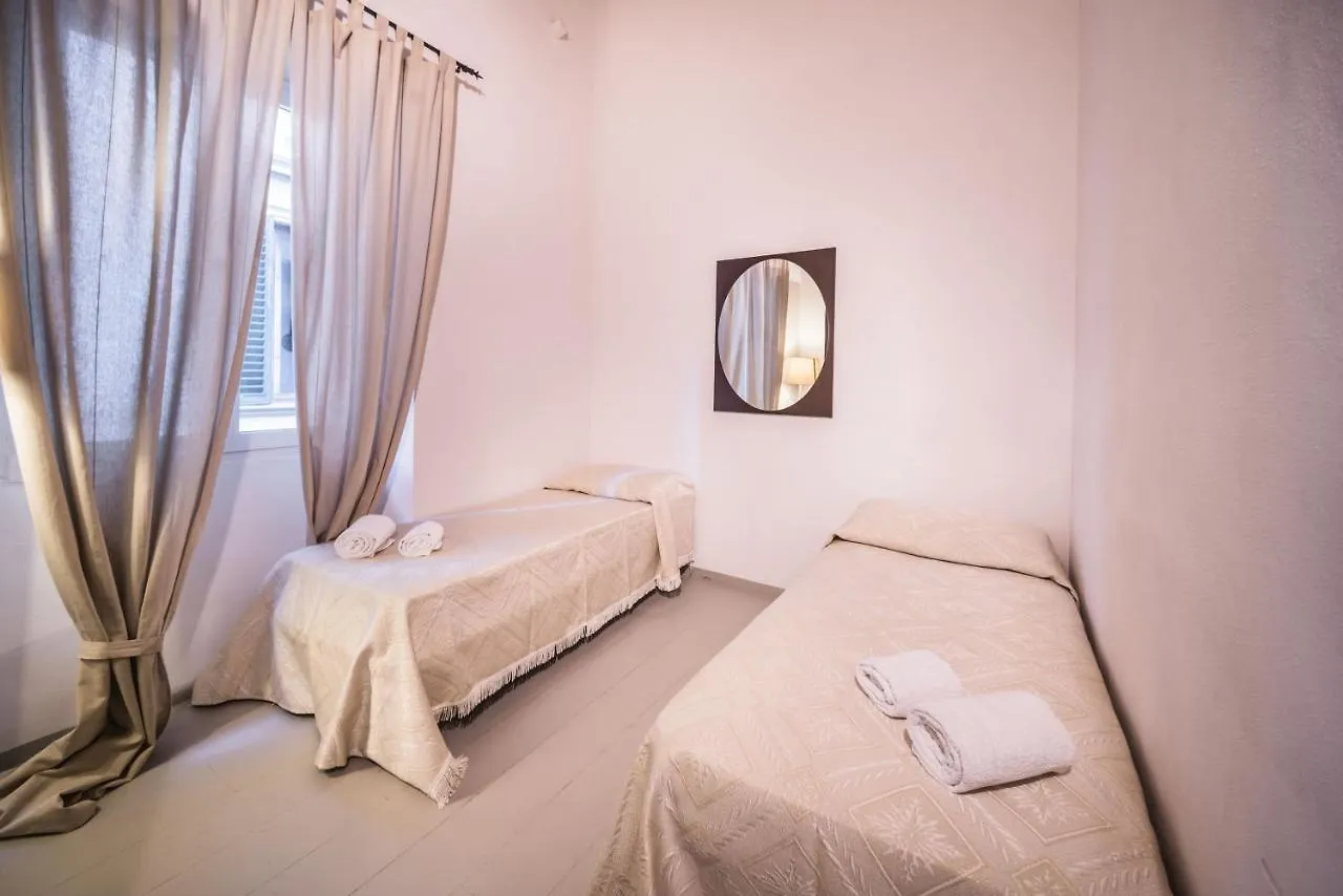 Hello Florence Aparthotel Italy